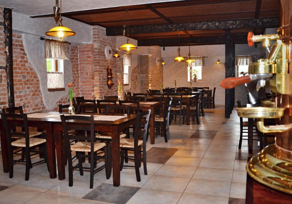 Granarollo Penzion Pizzeria Mlynany ภายนอก รูปภาพ